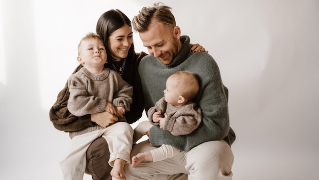 Huber-Rieder mit seiner Jana und den Kindern Levi und Ylvi.
