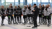 Die 99ers-Champions legten in cooler Umgebung los.