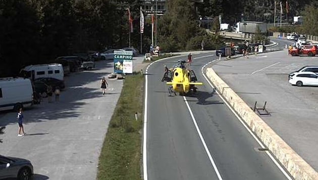 Zwei Hubschrauber, mehrere Rettungseinheiten, die Feuerwehren Reutte und Lermoos sowie die ...