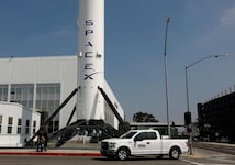 Die SpaceX-Trägerrakete „Falcon 9“ hatte im Jänner 2025 zwei Mondlandgeräte ins All befördert. ...