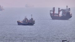 Der Iran und der Oman haben sich jetzt auf eine neue Route durch die Straße von Hormuz (Bild) ...