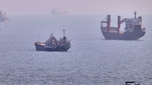 Der Iran und der Oman haben sich jetzt auf eine neue Route durch die Straße von Hormuz (Bild) ...
