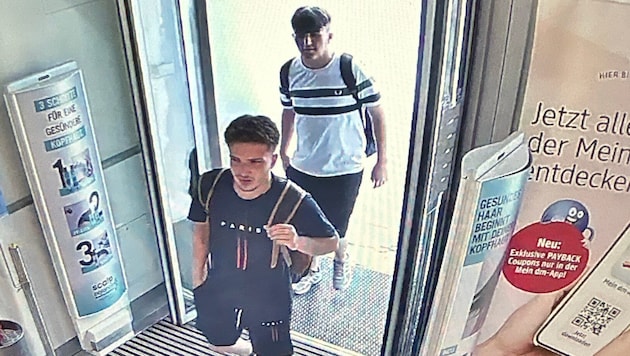 Mit diesen Fotos fahndet die Polizei nach zwei Verdächtigen. Sie zwei Mädchen mit einem Messer ...