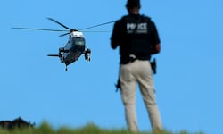 Die Marine One mit Präsident Donald Trump an Bord während der Landung im Trump National Golf ...