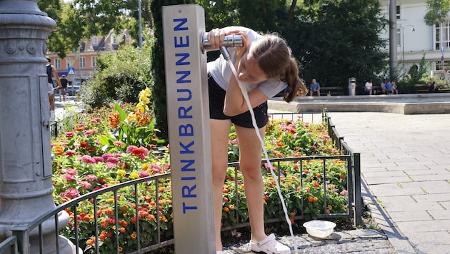 An den 180 Trinkbrunnen im Grazer Stadtgebiet sprudelt weiter das Wasser.