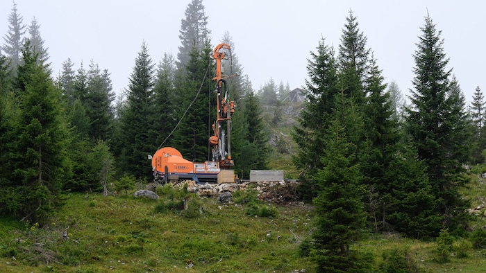 Am Bergereck wurden die ersten Bohrungen vorbereitet.