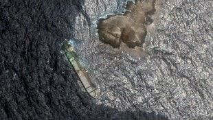 Der havarierte Öltanker Caroline Bezengi vor der Küste Omans