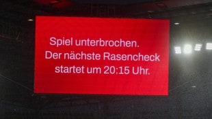 Zwei Stunden wurde das Spiel zwischen Salzburg und Pafos unterbrochen.