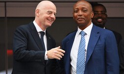 FIFA-Boss Gianni Infantino und CAF-Präsident Patrice Motsepe 