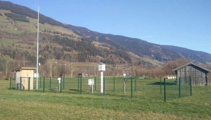 Eine teilautomatische Wetterstation in Mittersill (Salzburg)