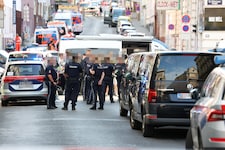 Der Überfall auf die Dorotheum-Filiale hatte ein Großaufgebot der Einsatzkräfte zur Folge.