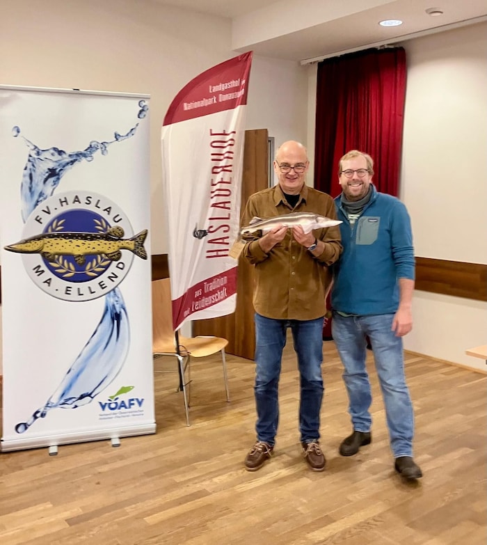 Fischereiverein-Obmann Rupert Bittmann setzt sich auch mit Thomas Friedrich, Universität für ...