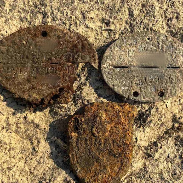 Erkennungsmarken der beiden Soldaten