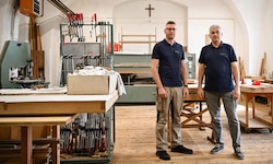 Johannes (li.) und Christian Kögler sind Geschäftsführer des Orgelbau-Betriebs in St. Florian ...