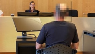 Der Angeklagte war während der Verhandlung sichtlich aufgewühlt.