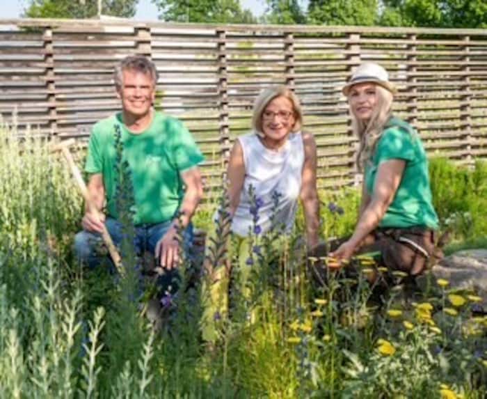 „Die Garten Tulln“-Prokurist Thomas Uibel, Landeshauptfrau Johanna Mikl-Leitner und ...