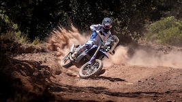 Tobias Ebster auf seiner neuen ZXMoto-Maschine.