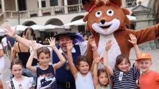 Theo Lesefuchs verzauberte die kleinen und die großen Besucher. 