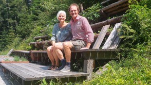 Martin und Elisabeth Traxler blühen in der Pretuler Natur auf. 
