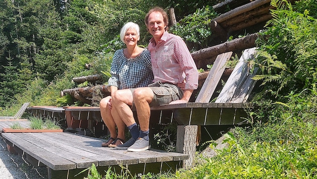 Martin und Elisabeth Traxler blühen in der Pretuler Natur auf.