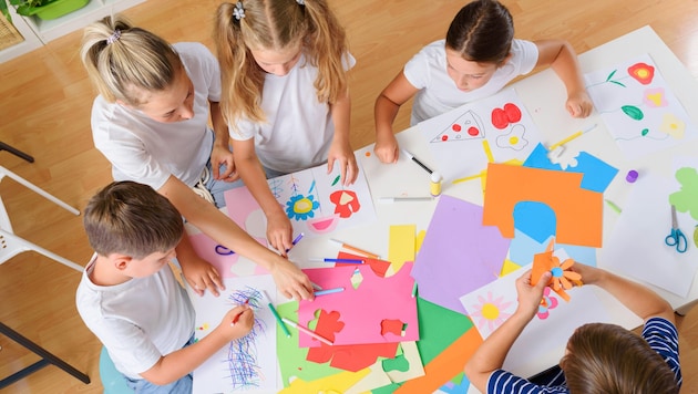 Für Kinder mit erhöhtem Betreuungsbedarf gibt es inklusive Gruppen oder Kleingruppen – oft aber ...