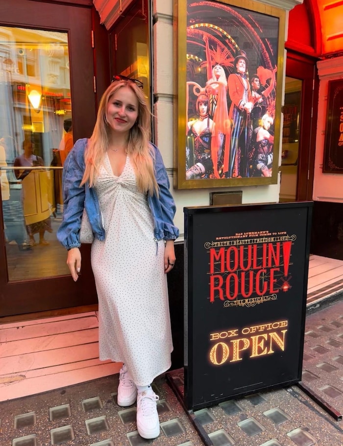 In London sah Elina Stary auch das Musical Moulin Rouge im Piccadilly Theatre.