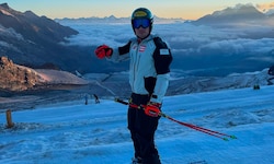 ÖSV-Slalomspezialist Jakob Greber auf dem Allalin-Gletscher oberhalb von Saas-Fee
