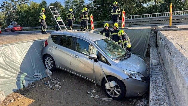 Das zweite Fahrzeug landete zumindest auf den Rädern.