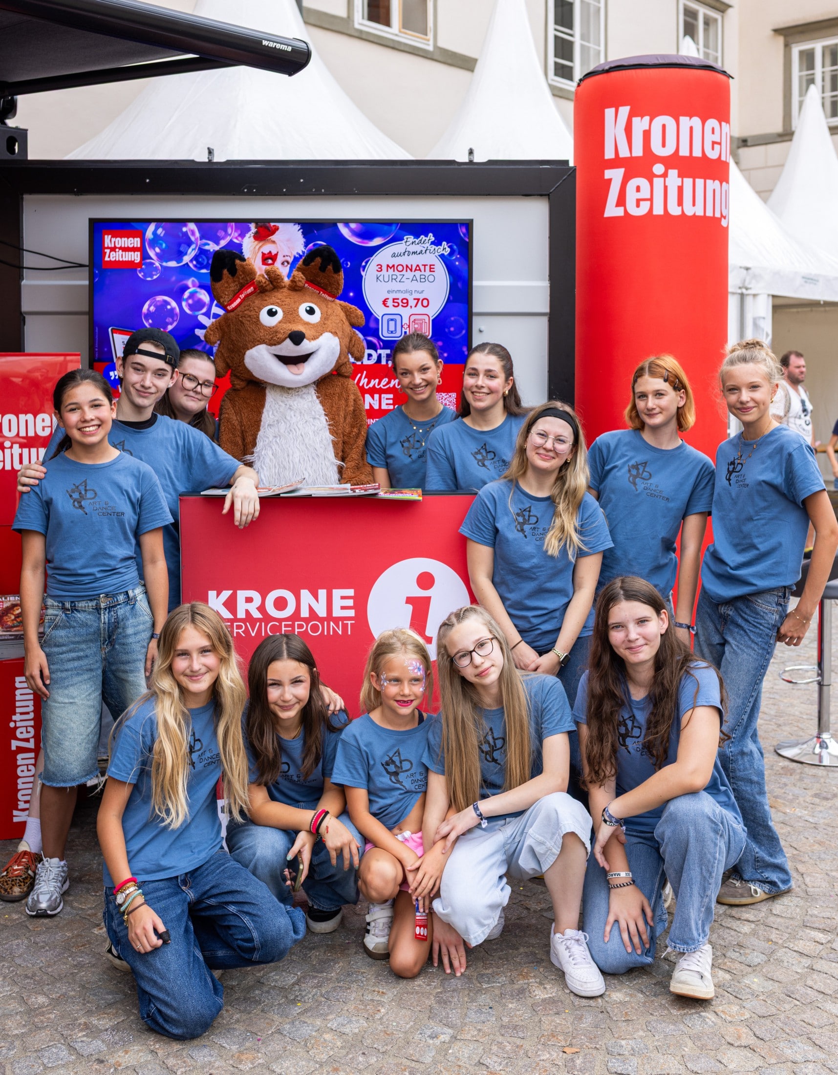 Das Art & Dance Center St. Veit rockte die Bühne und besuchte die „Krone“-Kinderwelt.