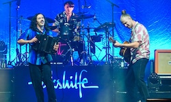 Die drei Jungs der Folkshilfe freuen sich schon riesig auf ihren Auftritt beim „Krone“-Fest am ...