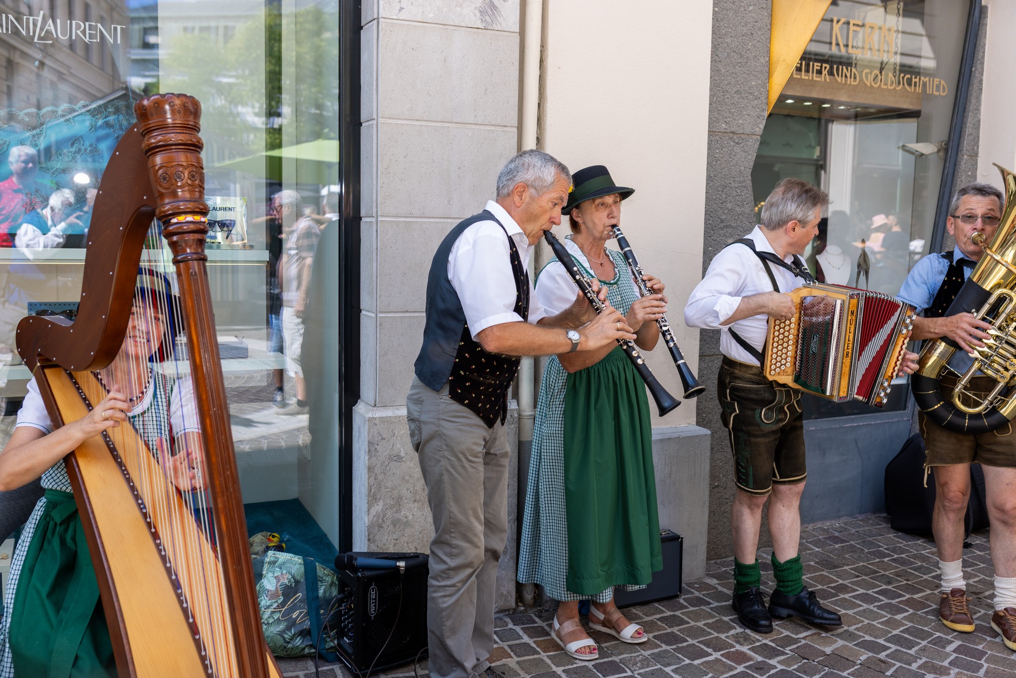 Die Kärntner Kirchtagsmusi spielte in der Stadt auf.