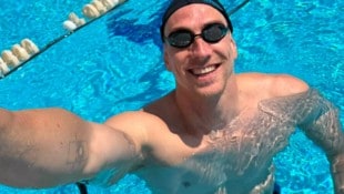 Gigler Heiko Gigler im Außenbecken in Radovljica