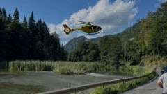 Trotz der raschen Hilfe kam für den Motorradlenker jede Hilfe zu spät.