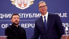 Der ukrainische Staatschef Wolodymyr Selenskyj bedankte sich für die humanitäre Hilfe aus ...