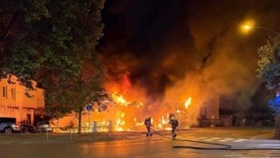 Dank des raschen Handels der Feuerwehr konnte ein Übergreifen der Flammen verhindert werden.