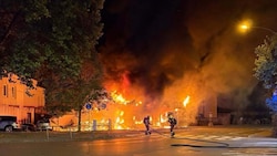Dank des raschen Handels der Feuerwehr konnte ein Übergreifen der Flammen verhindert werden.