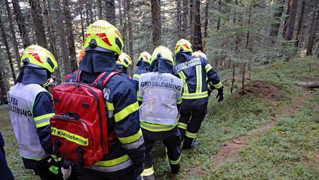 Feuerwehr, Rettung und ein Arzt bargen den Mann.