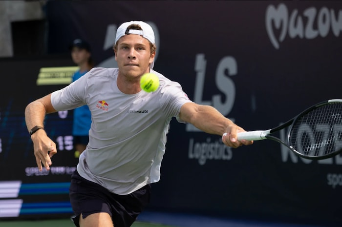 Der junge Vorarlberger bewies in Polen Nervenstärke, gewann vier Sätze im Tiebreak.