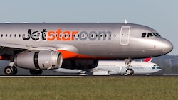 Die Airbus-Piloten der Fluglinie Jetstar mussten eine Vollbremsung durchführen (Symbolbild).