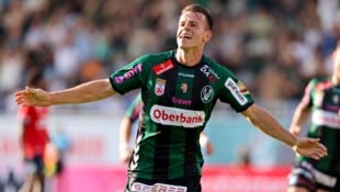 Stefan Schwab freut sich über seinen Treffer für Ried gegen Rapid.