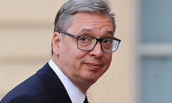 Serbiens Staatschef Aleksandar Vučić wird von russischen Propagandisten nun vorgeworfen, die ...