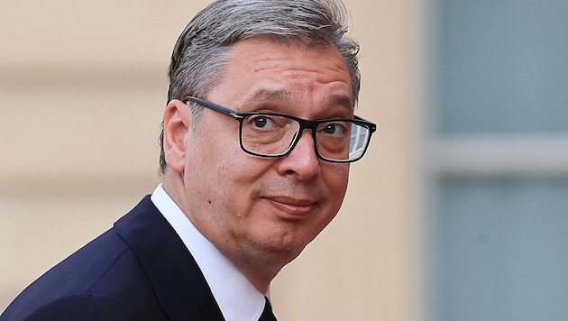 Serbiens Staatschef Aleksandar Vučić wird von russischen Propagandisten nun vorgeworfen, die ...
