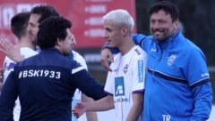 Ex-Coach Andi Fötschl (re. neben Sohn Yannic) tippt für die „Krone“ den Endstand der eben ...