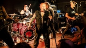 Gary „Angry“ Anderson ist seit 1976 Gesicht und Stimme der australischen Kult-Rocker Rose ...