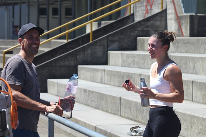 Christian „Gutsi“ Gutgsell (l.) mit Isabel Posch beim Training im schweizerischen Balgach.