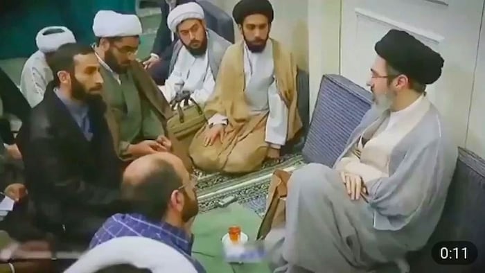 Eines ist das Video bestimmt nicht: Ein Beweis, dass Khamenei wohlauf ist.