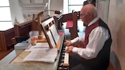 Konrad Altmann spielt ein letztes Mal in der Messe am Sonntag.