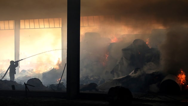 In einer illegalen Fabrik kamen 16 Arbeiter aus Bangladesch ums Leben.