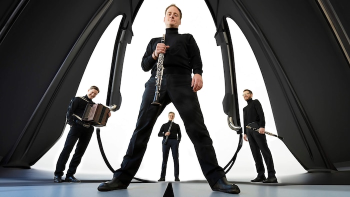 Faltenradio ist ein österreichisches Musik-Kabarett-Quartett, das Klassik, Volksmusik, Jazz und ...