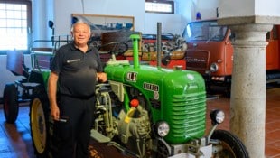Kustos Erwin Chalupar: „Der Traktor wird uns beim Rangieren historischer Großfahrzeuge gute ...